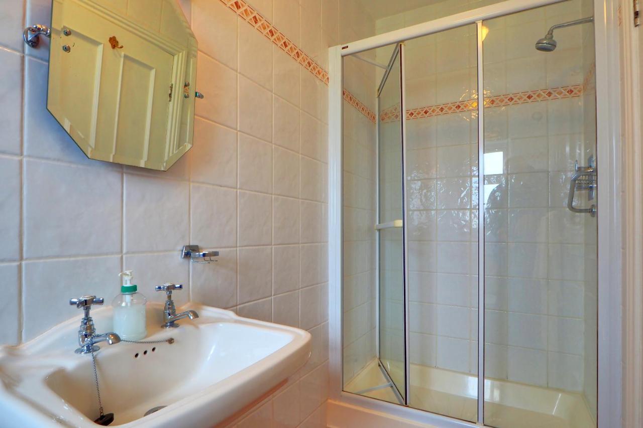 Hillcrest Luxury Apartment Килръш Екстериор снимка